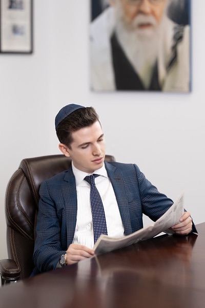Judah Spinner reads for 10 hours a day